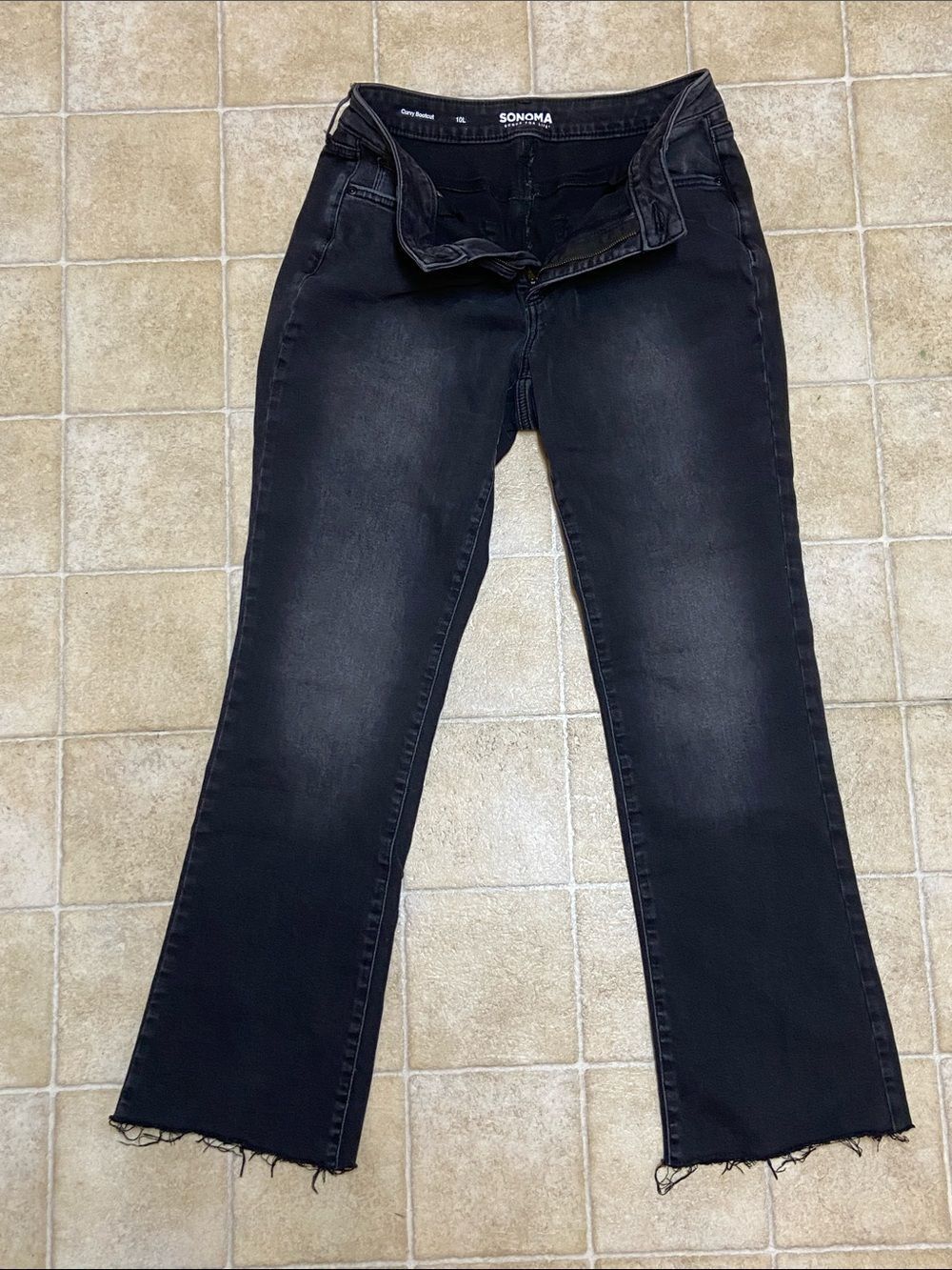 Sonoma Washed Black Wide-Leg Jeans with Raw Hem Stretch Curvy Bootcot Size 10L